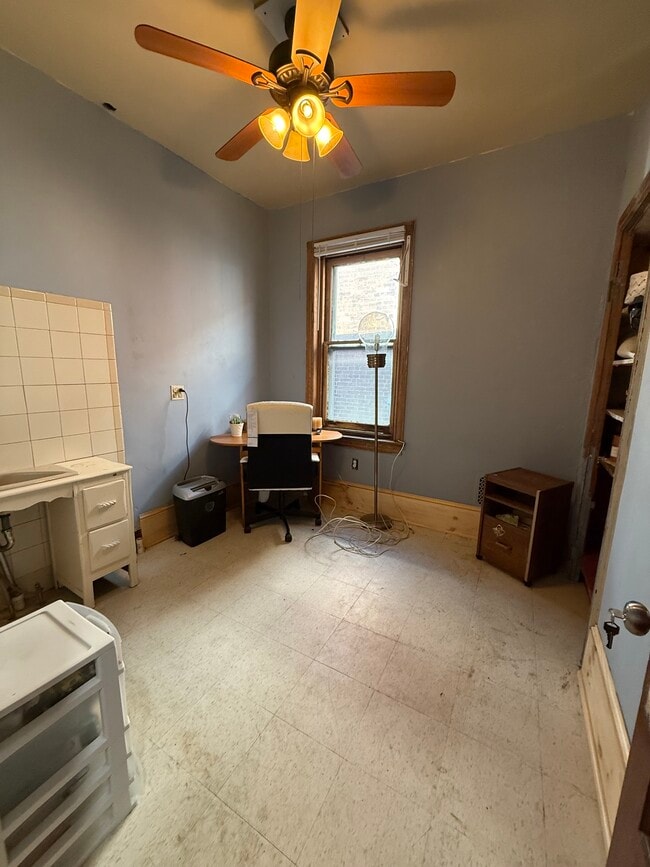 Building Photo - 1236 N Redfield St