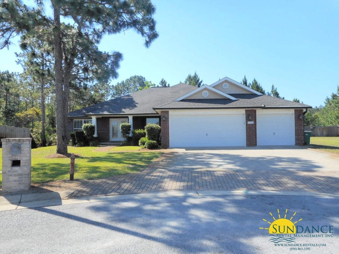 4 Bedroom Home in Navarre House Rental in Navarre, FL