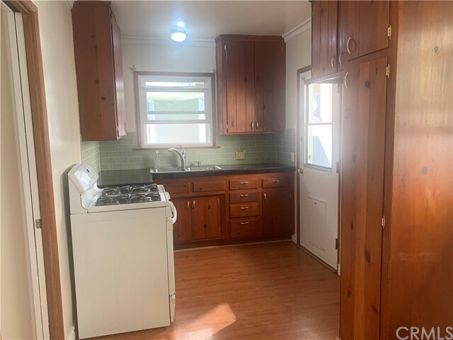 Building Photo - 4319 Cedros Ave