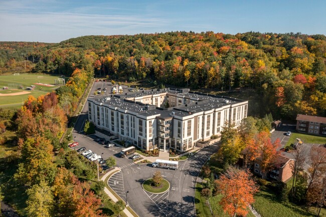 Building Photo - Hillside Commons