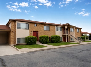 Building Photo - 662 N 360 W