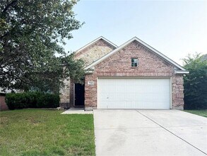 Building Photo - 724 Red Elm Ln