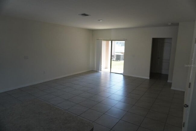 Building Photo - 1882 Red Canyon Dr