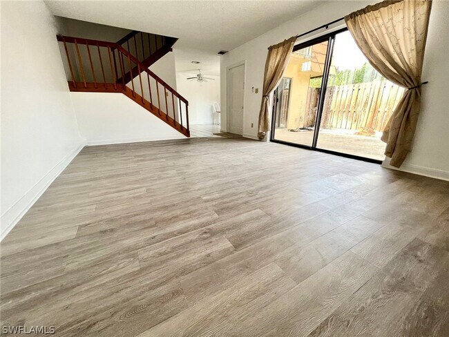 Building Photo - 1709 Park Meadows Dr