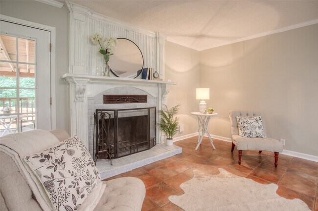 Foto del edificio - 6016 Teas Nursery Rd