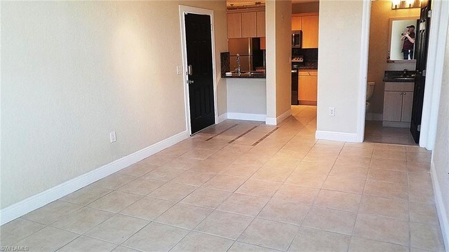 Foto del edificio - 3401 Winkler Ave
