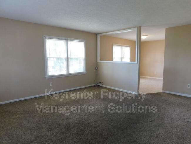Building Photo - 316 Walnut Ave