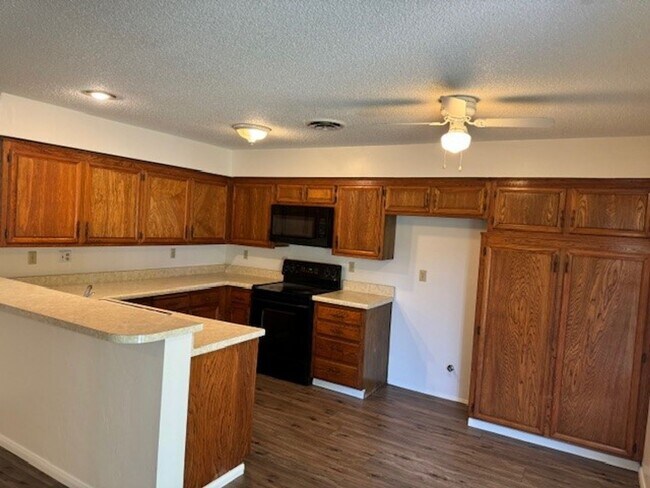 Foto del edificio - 3408 Kapral Way