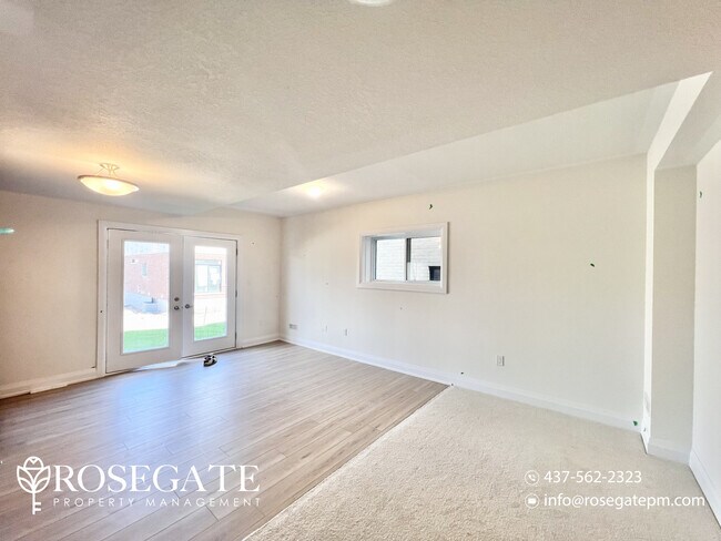 Building Photo - Modern 1-Bedroom Basement Apartment in Wat...