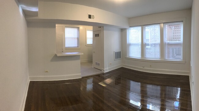 Building Photo - 541 E 74th St