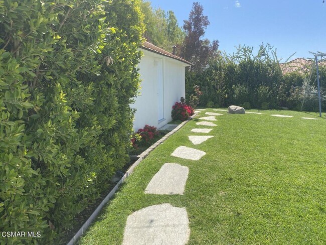 Building Photo - 959 Rancho Rd