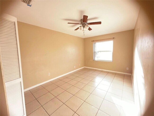 Foto del edificio - 9909 Sweepstakes Ln