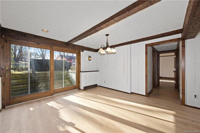 Building Photo - 36 Hilltop Dr