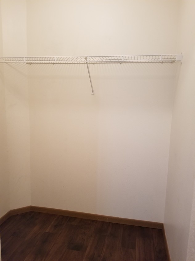 entry storage closet - 3363 31st Ave S