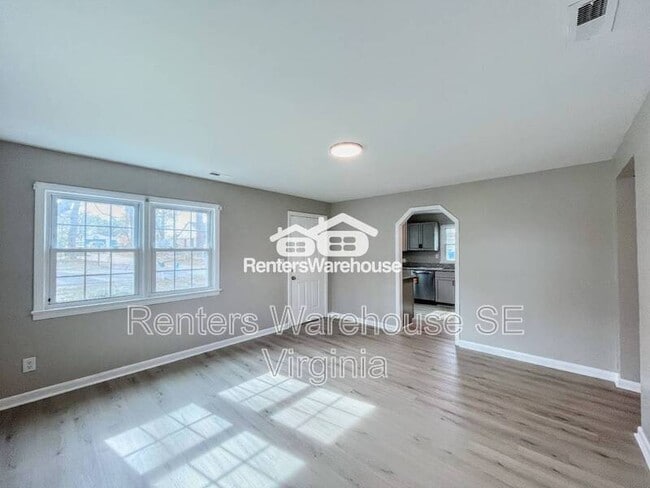 Building Photo - 920 Willis St