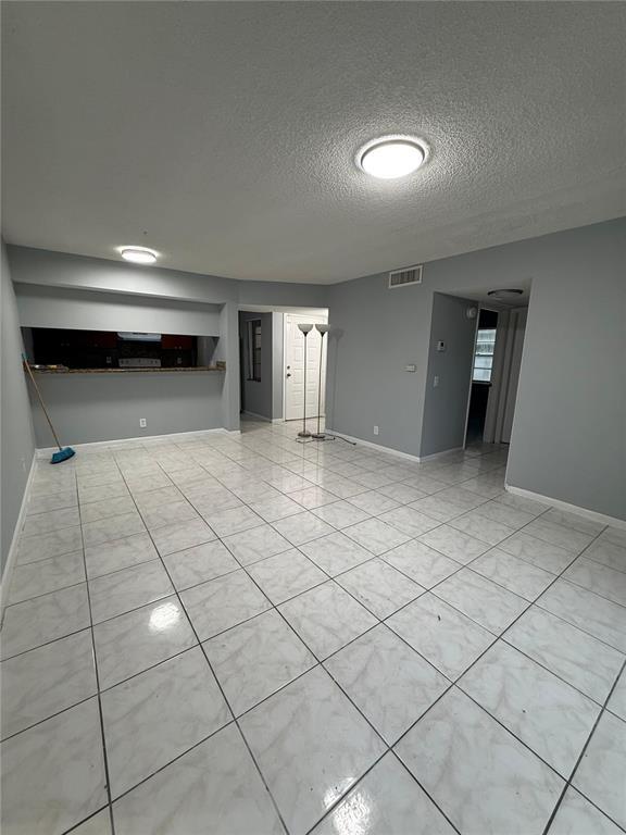 Building Photo - 11580 NW 43rd Ct