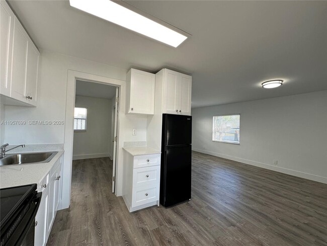 Foto del edificio - 1409 N Dixie Hwy