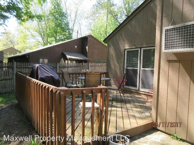 Building Photo - 62 Arrow Wood Pl