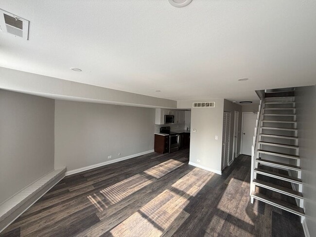 Foto del edificio - 744 W Gordon Terrace