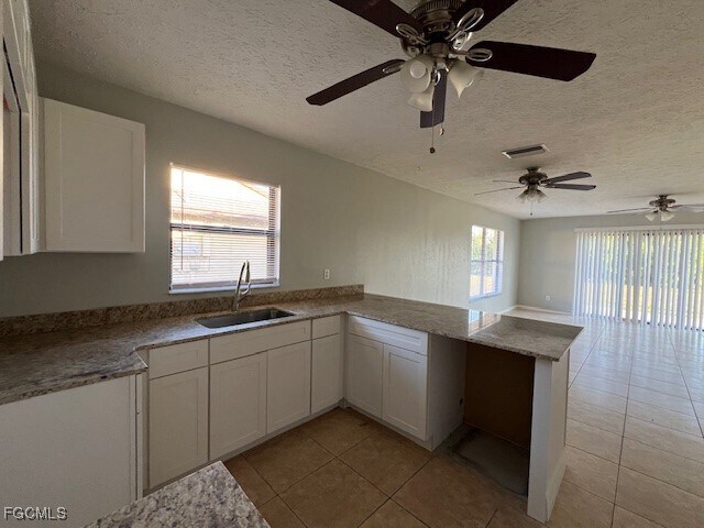 Foto del edificio - 1206 Diplomat Pkwy E