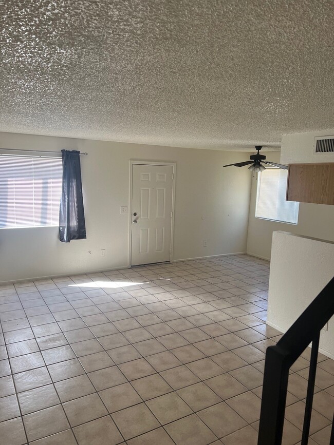 Family Room - 6651 N 27th Ave