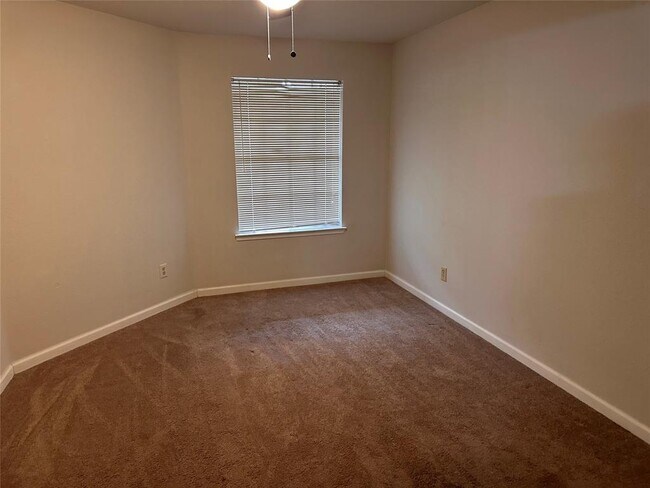 Foto del edificio - 10655 Braes Bend Dr