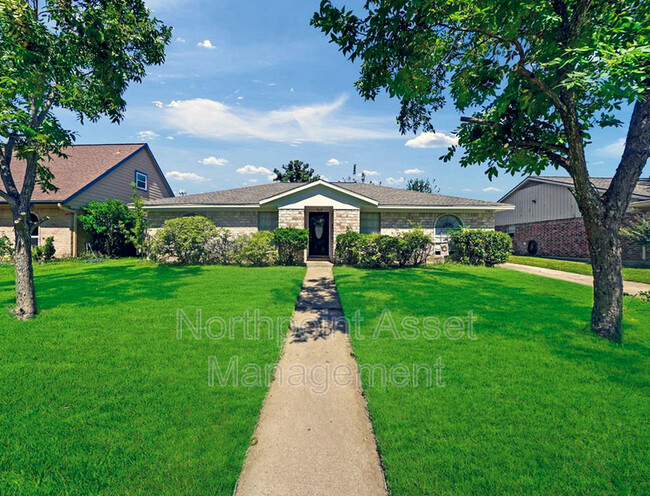 Building Photo - 11922 Monticeto Ln