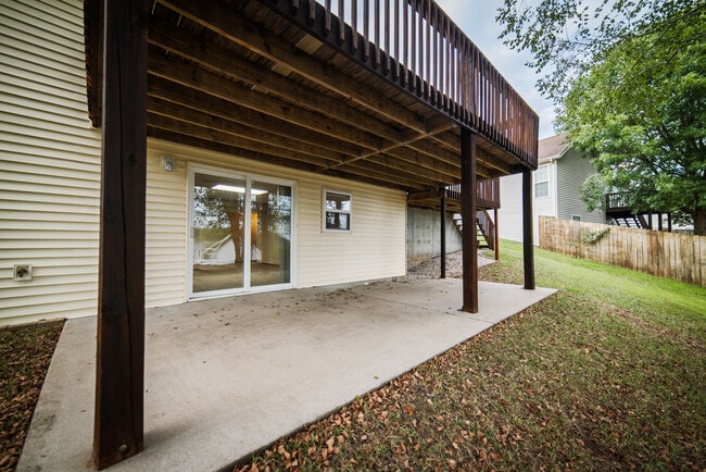 Foto del edificio - 1801 Ridge Rd