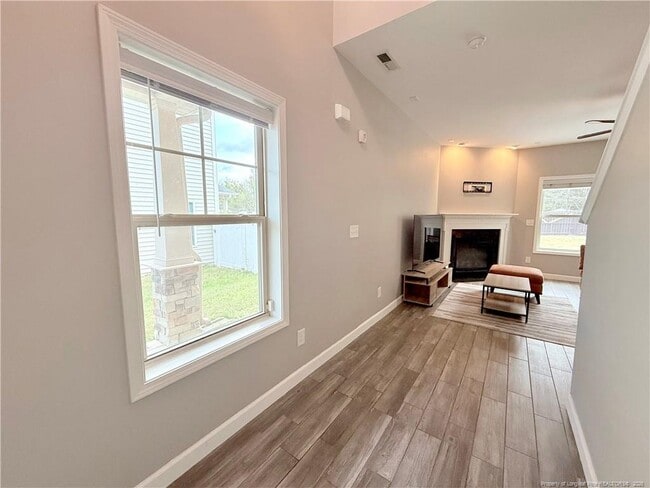 Foto del edificio - 100 Blue Bay Ln