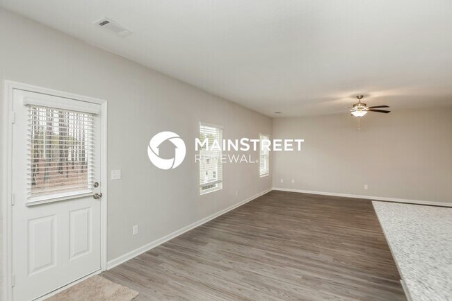 Building Photo - 3 Bedroom Pet-Friendly Home in Villa Rica, GA with Main Street Renewal
