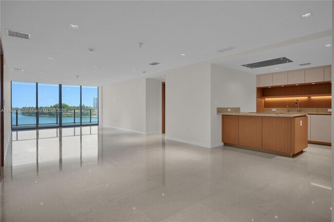 Foto del edificio - 1135 103rd St