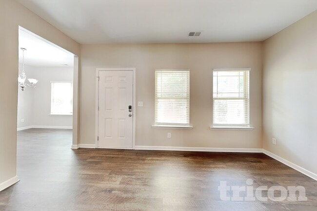 Building Photo - 147 Southwind Ln