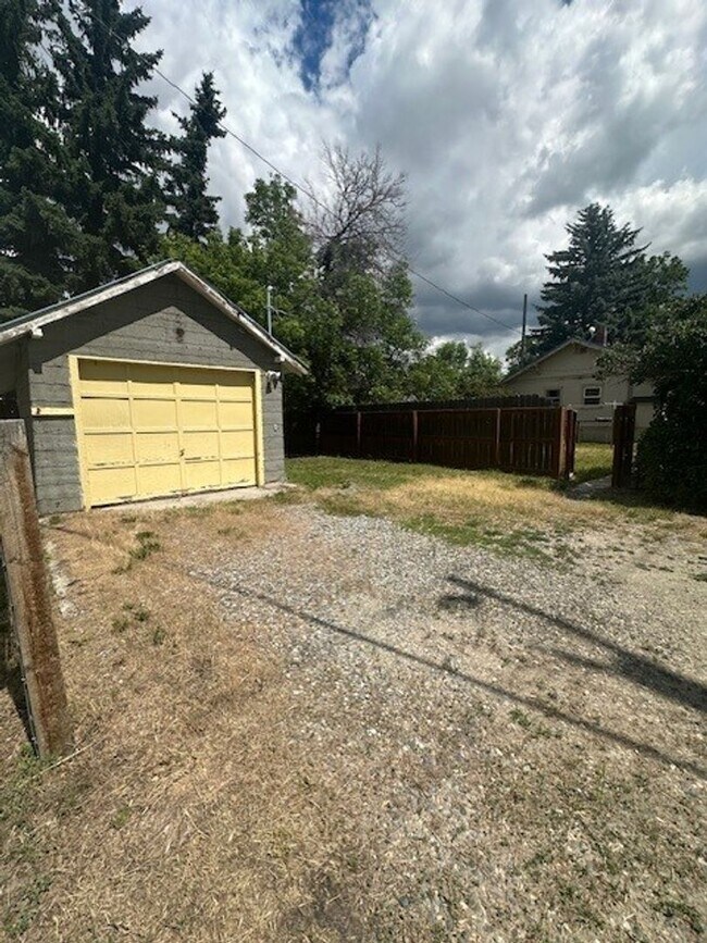 Building Photo - 317 N 5th, Livingston MT 59047