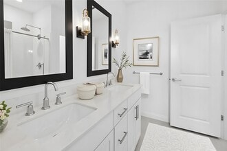 Building Photo - 8434 Tranquil Bay Ct