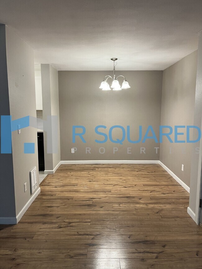 Foto del edificio - 975 Aberdeen Ave NE