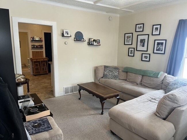 Building Photo - 9 James St