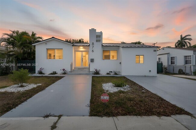 Building Photo - 876 NE 81st St