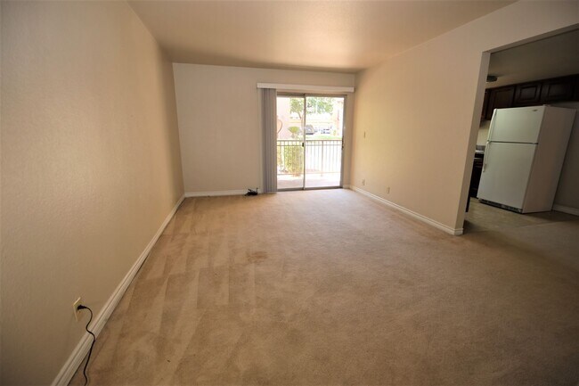 Foto del edificio - BELLA VITA CONDO - GUARD GATED - LOWER UNIT