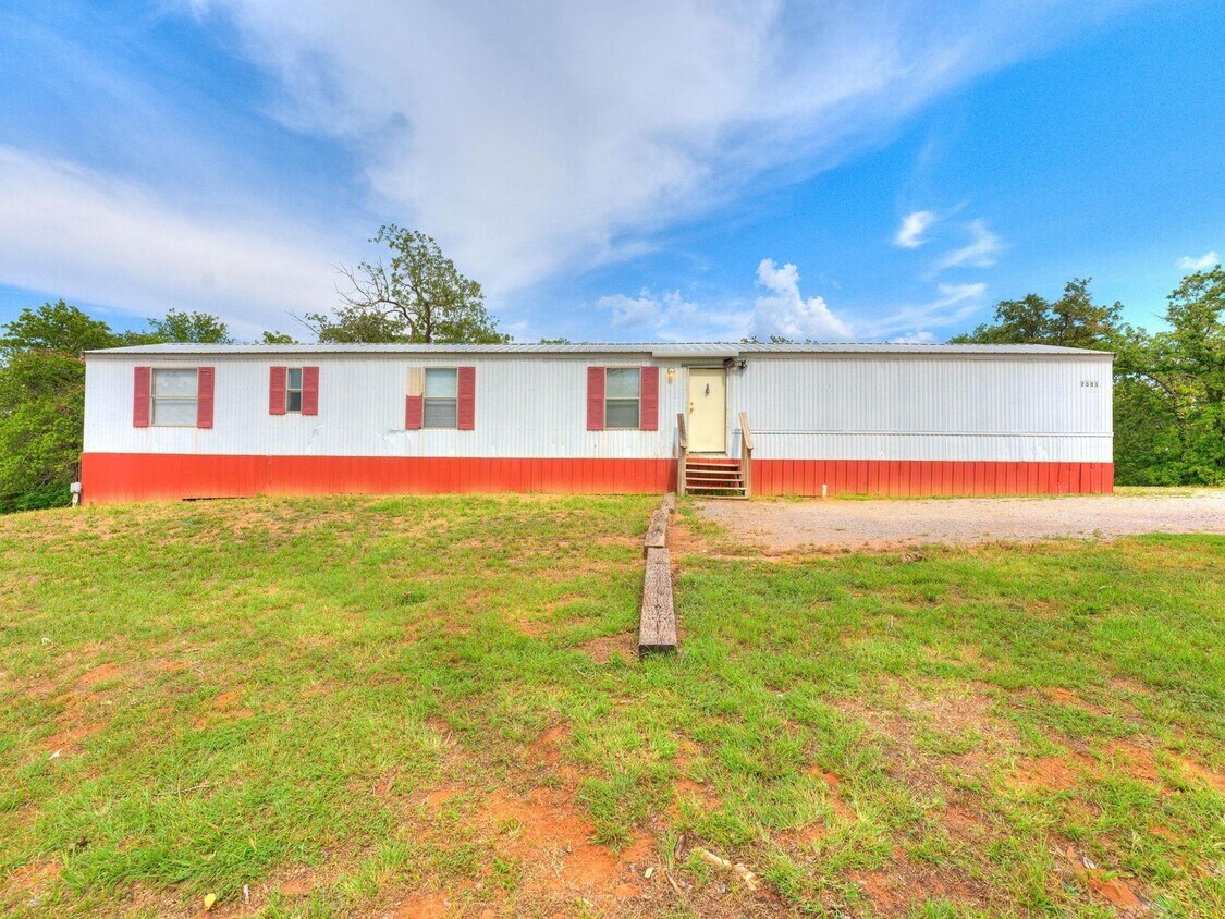 Primary Photo - 3bed/2bath Mobile Home on 1.2 Acres Availa...
