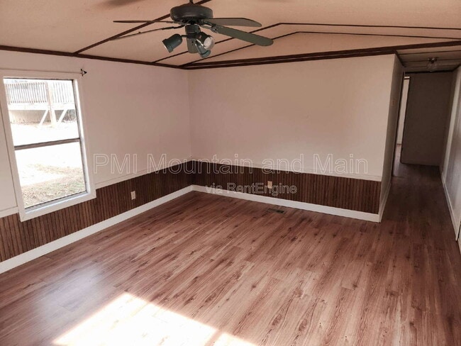 Building Photo - 36 Misty Mountain Way