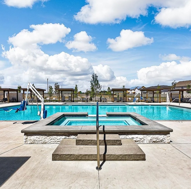 Foto del edificio - 8108 W Grey Alder Dr