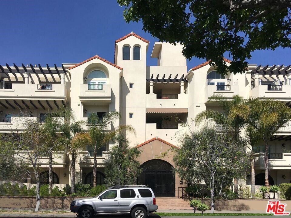 1135 S Rexford Dr Unit 104, Los Angeles, CA 90035 Condo for Rent in