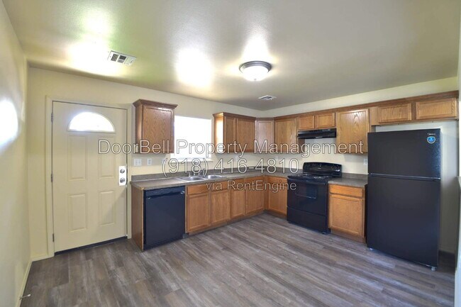 Foto del edificio - 6009 S Madison Pl