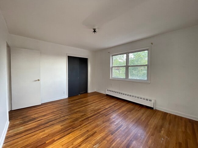 Building Photo - 5103 43rd Ave