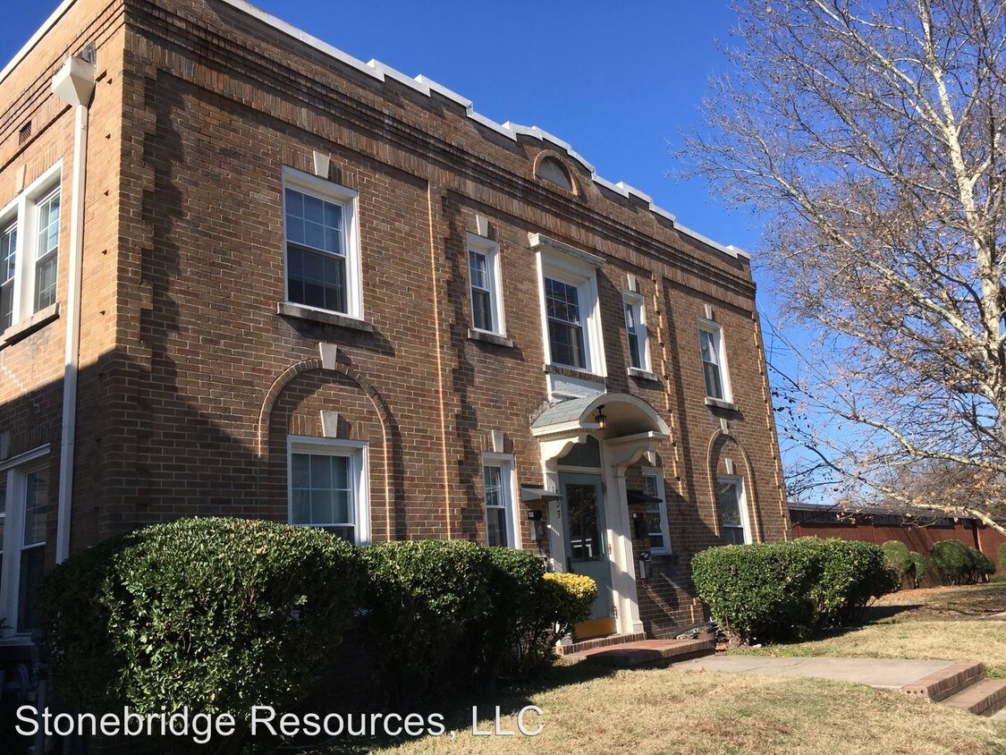 Primary Photo - 601-603 Simpson St