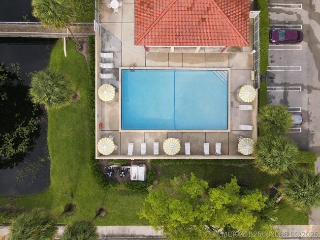 Building Photo - 3668 N University Dr