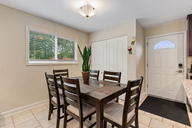 Foto del edificio - 901 W Dundee Rd