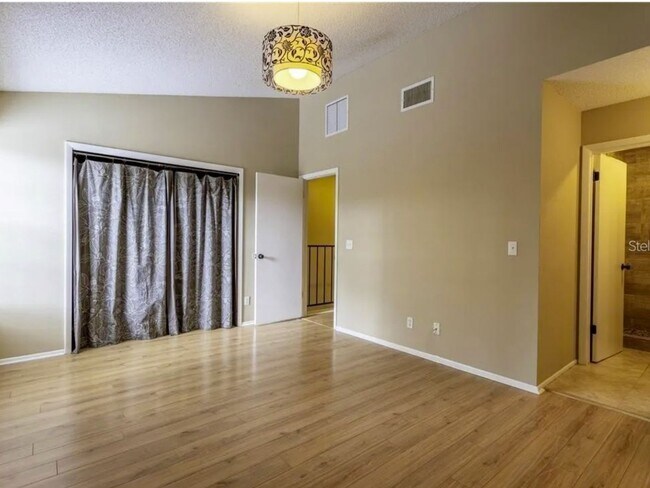 Foto del edificio - 3 Bedroom Single Family Townhome in Apopka