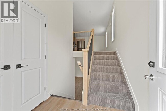 Photo du bâtiment - 2469 Front Rd