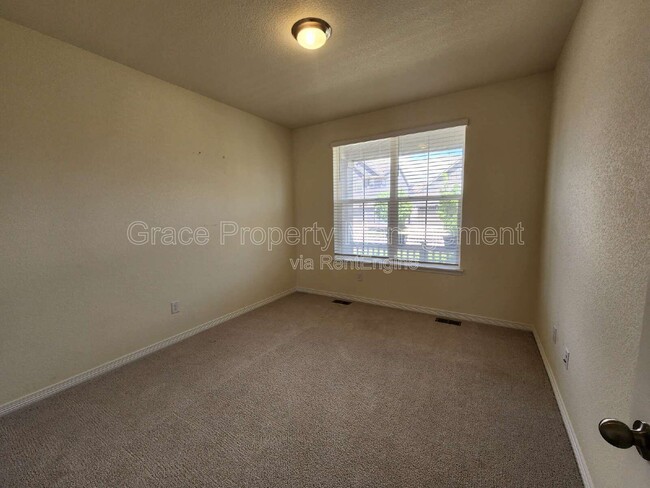 Photo - 808 Byrd Dr House